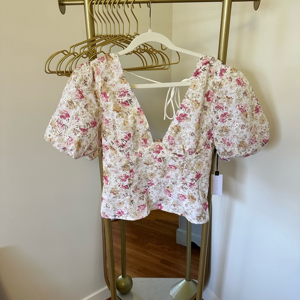 Floral lace blouse